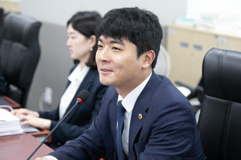 제384회 임시회 제3차 경기도청예산결산특별위윈회_2