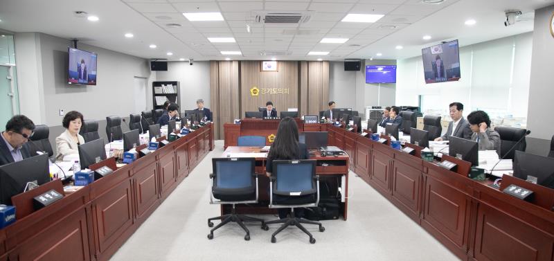제384회 임시회 제3차 경기도청예산결산특별위윈회_7