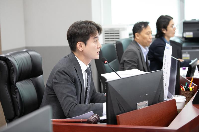 제384회 임시회 제4차 경기도청예산결산특별위윈회_3