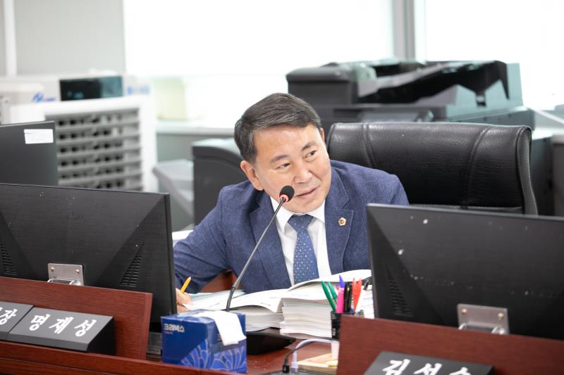 제384회 임시회 제4차 경기도청예산결산특별위윈회_8