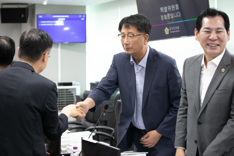 제384회 임시회 제4차 경기도청예산결산특별위윈회_3