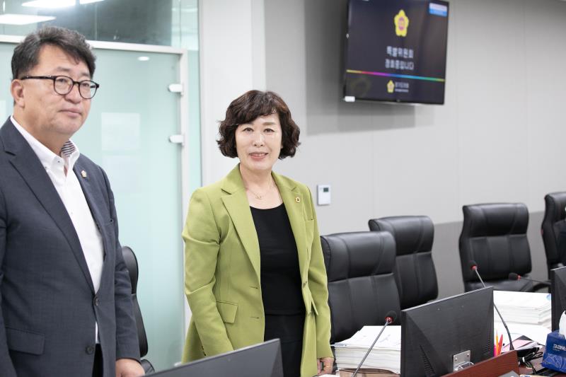 제384회 임시회 제4차 경기도청예산결산특별위윈회_5