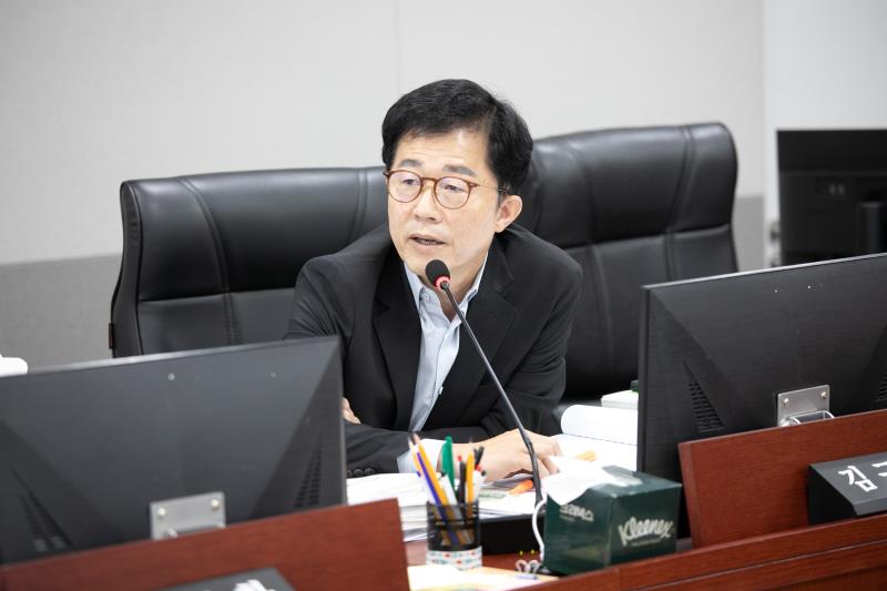 제384회 임시회 제4차 경기도청예산결산특별위윈회_8