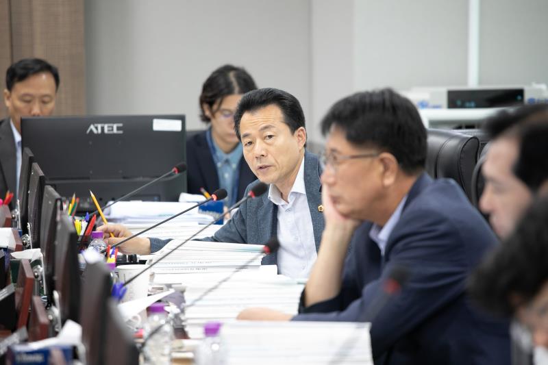 제384회 임시회 제4차 경기도청예산결산특별위윈회_6