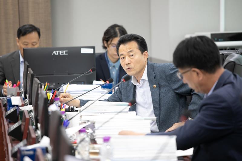 제384회 임시회 제4차 경기도청예산결산특별위윈회_7