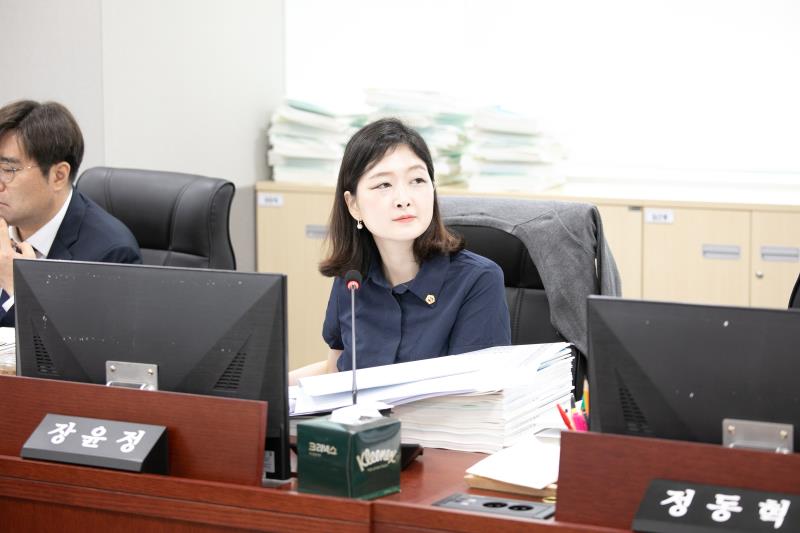 제384회 임시회 제4차 경기도청예산결산특별위윈회_5