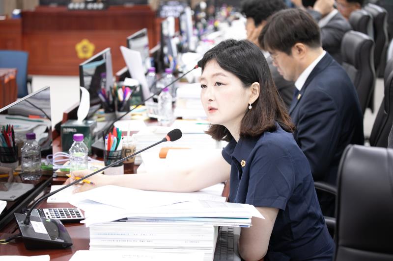 제384회 임시회 제4차 경기도청예산결산특별위윈회_8