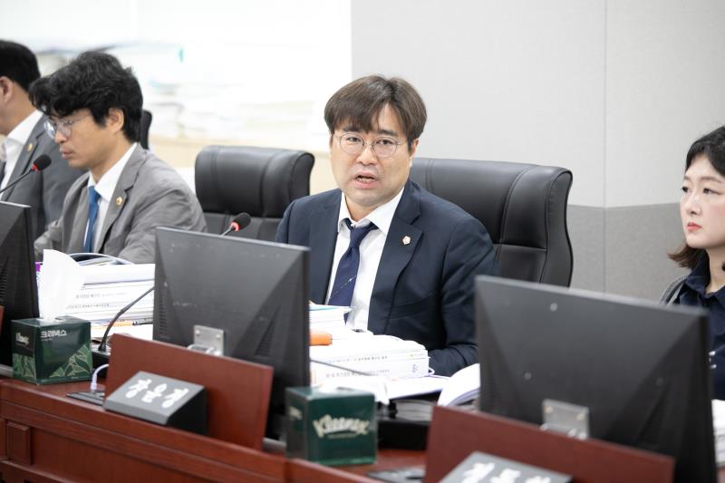 제384회 임시회 제4차 경기도청예산결산특별위윈회_7