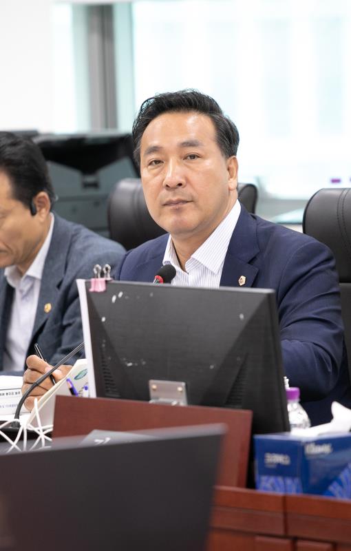 제384회 임시회 제4차 경기도청예산결산특별위윈회_2