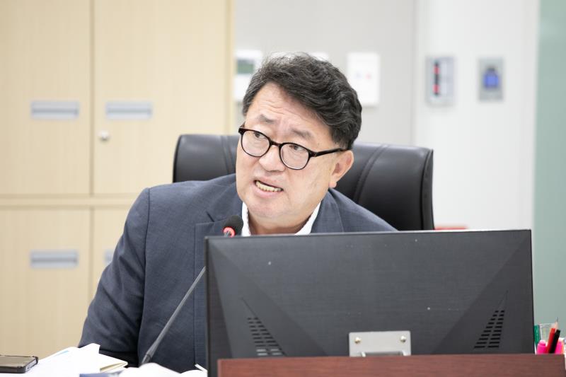 제384회 임시회 제4차 경기도청예산결산특별위윈회_9