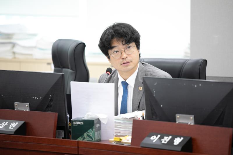 제384회 임시회 제4차 경기도청예산결산특별위윈회_3