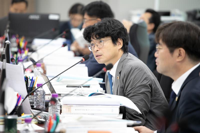 제384회 임시회 제4차 경기도청예산결산특별위윈회_6