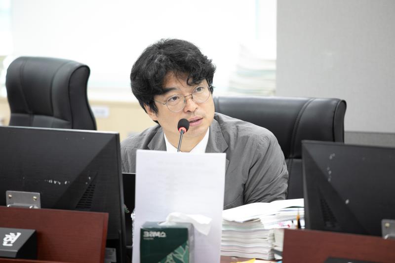 제384회 임시회 제4차 경기도청예산결산특별위윈회_7