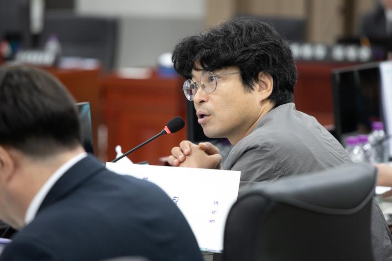 제384회 임시회 제4차 경기도청예산결산특별위윈회_10