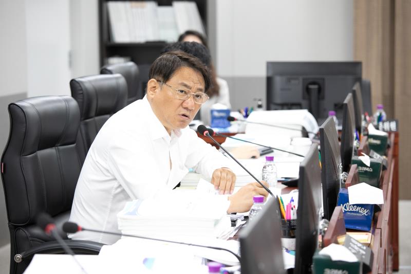 제384회 임시회 제4차 경기도청예산결산특별위윈회_9
