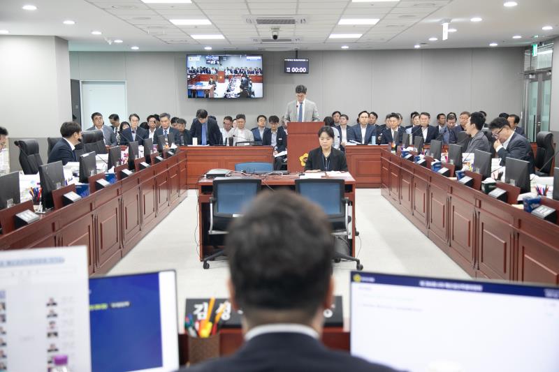 제384회 임시회 제4차 경기도청예산결산특별위윈회_7