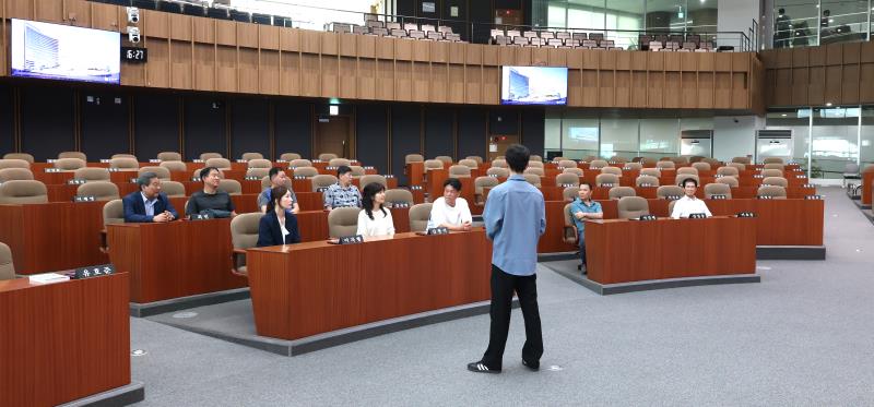 여가 문형근 위원장님 및 사무처장 손님 의회방문 사진 8
