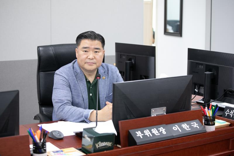 제384회 임시회 제3차 경기도교육청예산결산특별위원회 사진 4