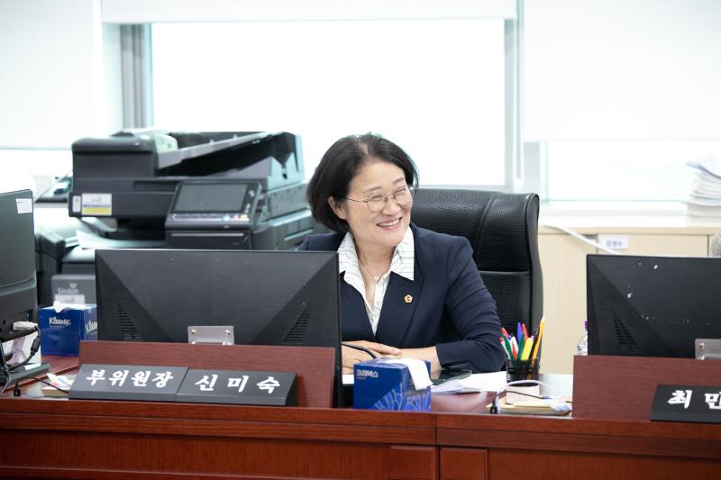 제384회 임시회 제3차 경기도교육청예산결산특별위원회_10
