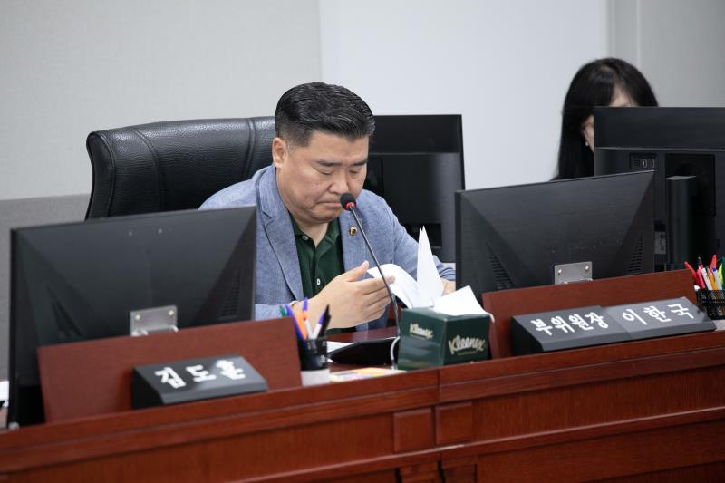 제384회 임시회 제3차 경기도교육청예산결산특별위원회_2