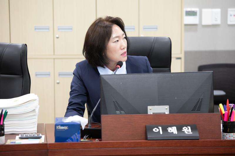 제384회 임시회 제3차 경기도교육청예산결산특별위원회_3