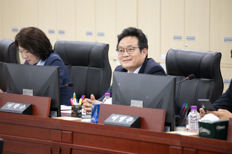 제384회 임시회 제3차 경기도교육청예산결산특별위원회_4