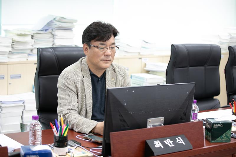 제384회 임시회 제3차 경기도교육청예산결산특별위원회_5