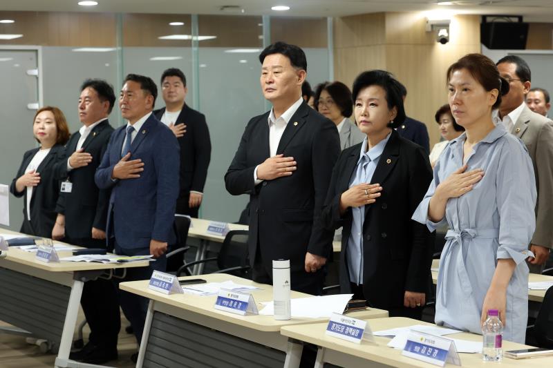 경기도의회 더불어민주당 의원총회_5