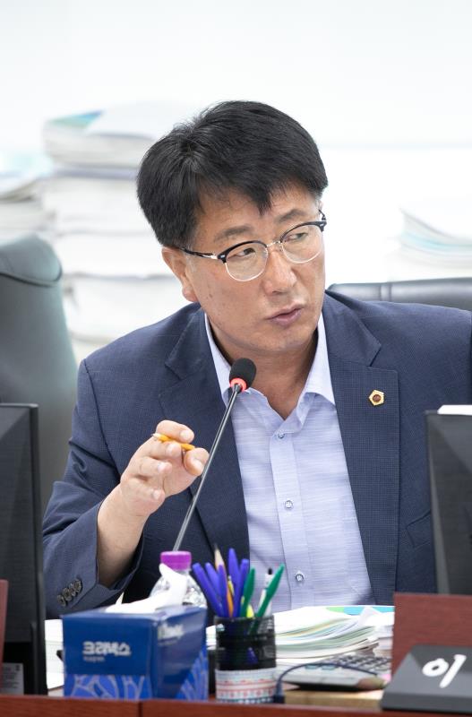 제384회 임시회 제5차 경기도청예산결산특별위윈회_10