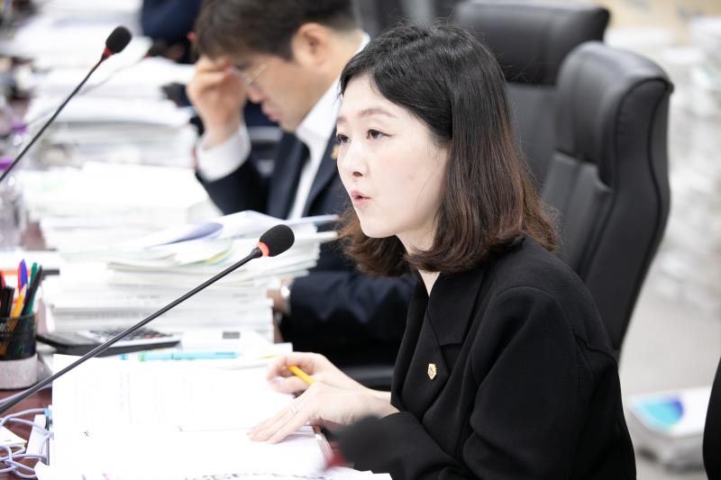 제384회 임시회 제5차 경기도청예산결산특별위윈회_3