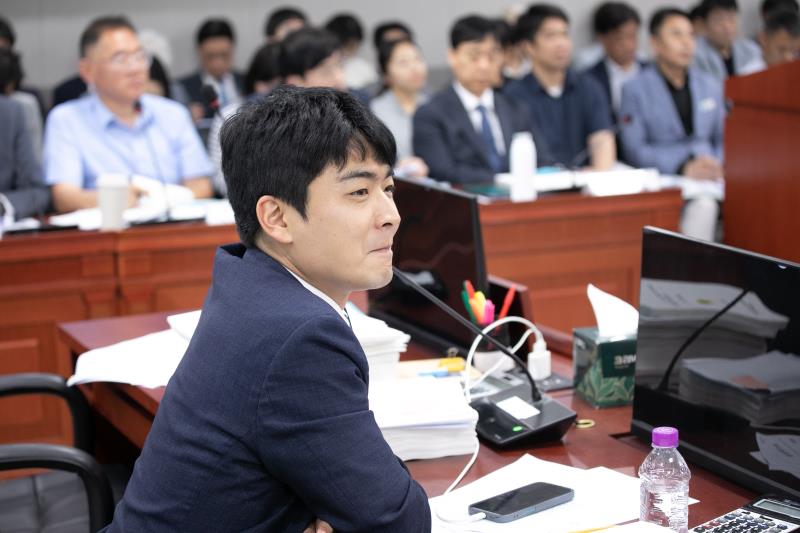 제384회 임시회 제5차 경기도청예산결산특별위윈회_9