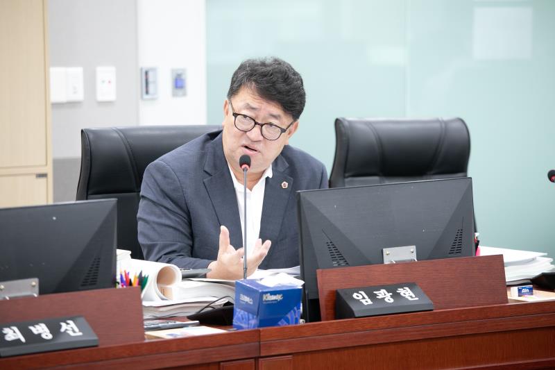 제384회 임시회 제5차 경기도청예산결산특별위윈회_6
