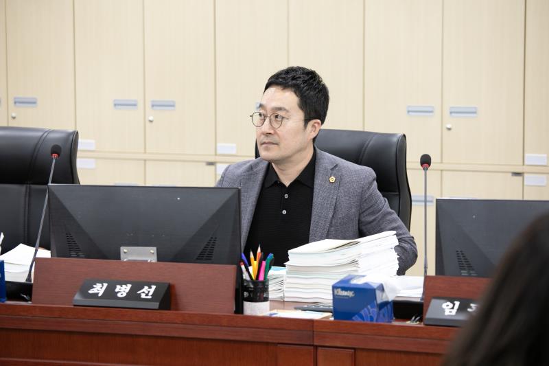 제384회 임시회 제5차 경기도청예산결산특별위윈회_2