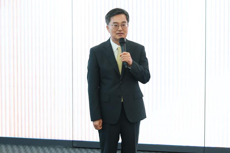 김동연 경기도지사 제3기 국민의힘 대표단 감사패 증정_10