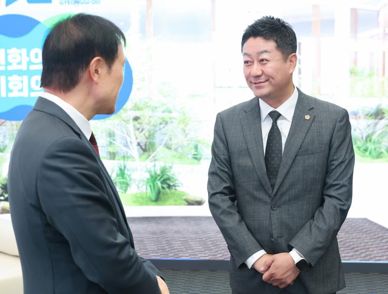 경기도의회 김진경 의장, 경기도지사, 경기도교육감 정담회_3