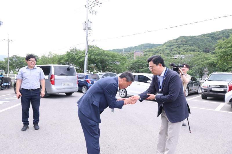 더불어민주당 대표단 미래 첨단산업 현장점검 2일차 (제이솔루션)_2