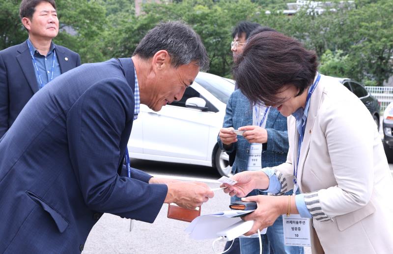 더불어민주당 대표단 미래 첨단산업 현장점검 2일차 (제이솔루션)_7