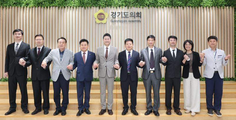 장쑤성 인민대표대회 우호대표단 접견