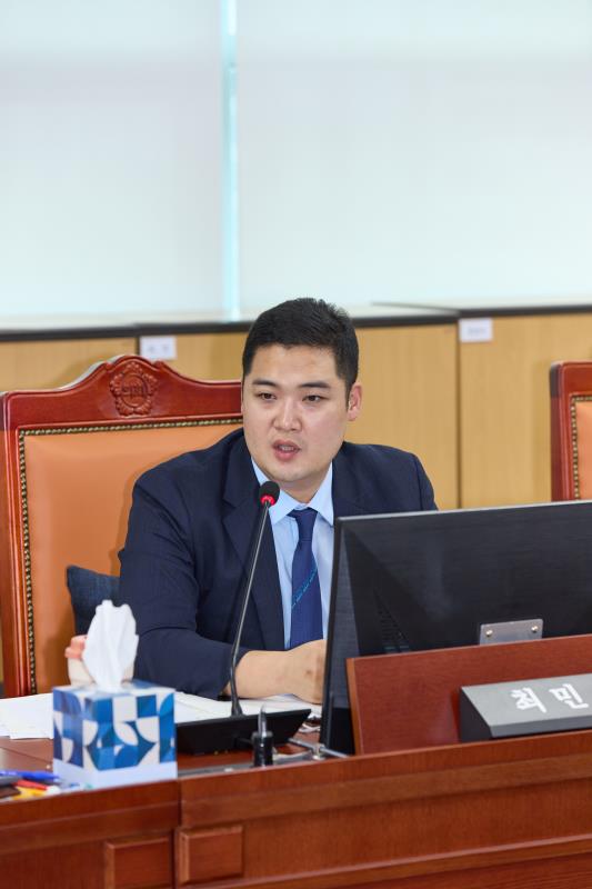 제385회 임시회 제1차 여성가족평생교육위원회_3