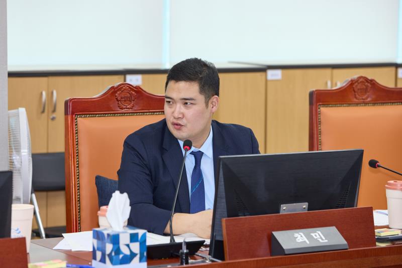 제385회 임시회 제1차 여성가족평생교육위원회_9