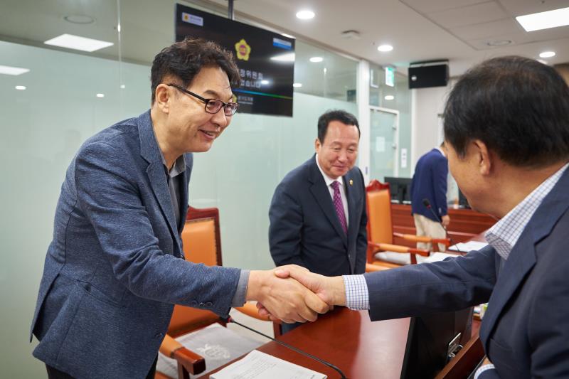 제385회 임시회 제1차 안전행정위원회_3