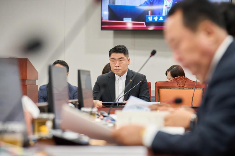 제385회 임시회 제1차 안전행정위원회_3