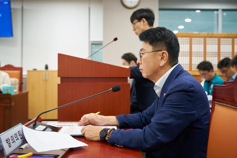 제385회 임시회 제1차 안전행정위원회_10