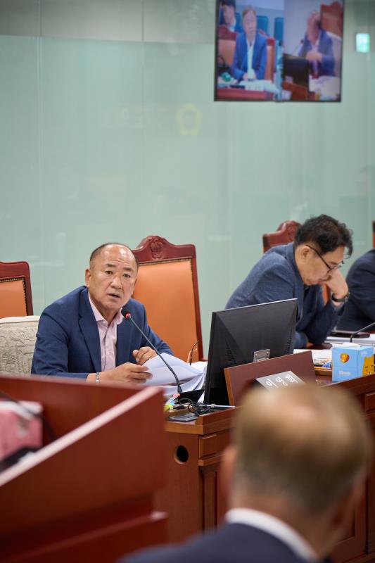 제385회 임시회 제1차 안전행정위원회_3