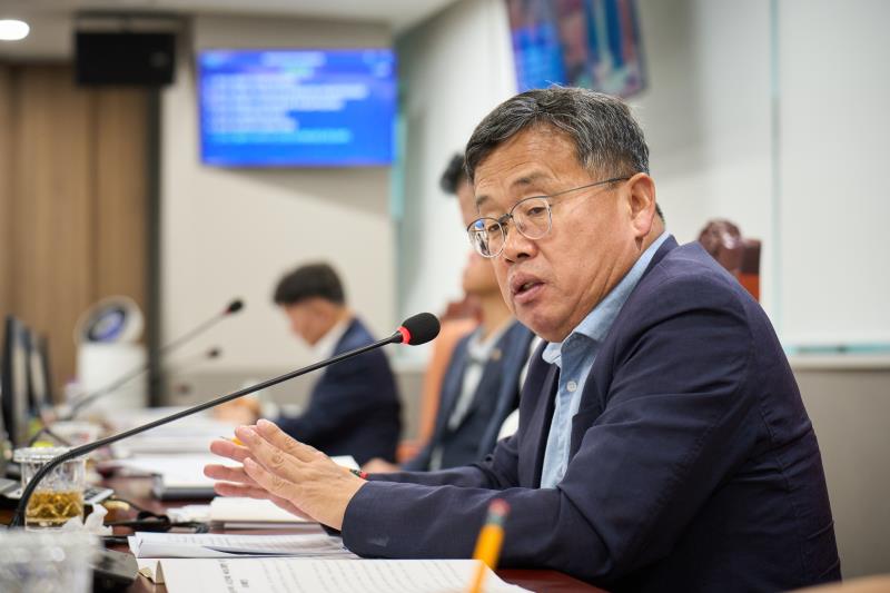제385회 임시회 제1차 안전행정위원회_3