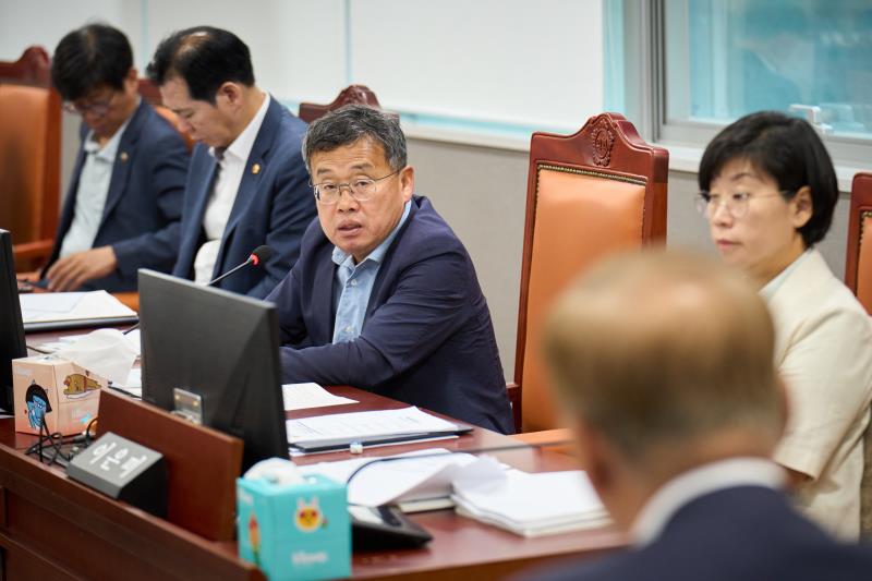 제385회 임시회 제1차 안전행정위원회_5