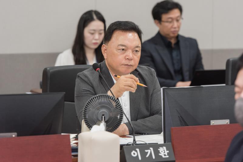 제385회 임시회 제1차 경제노동위원회 사진 6