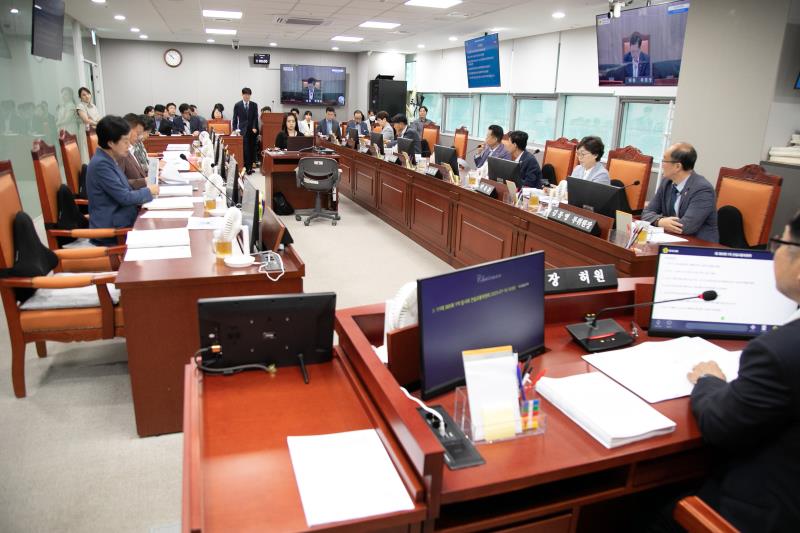 제385회 임시회 제1차 건설교통위원회