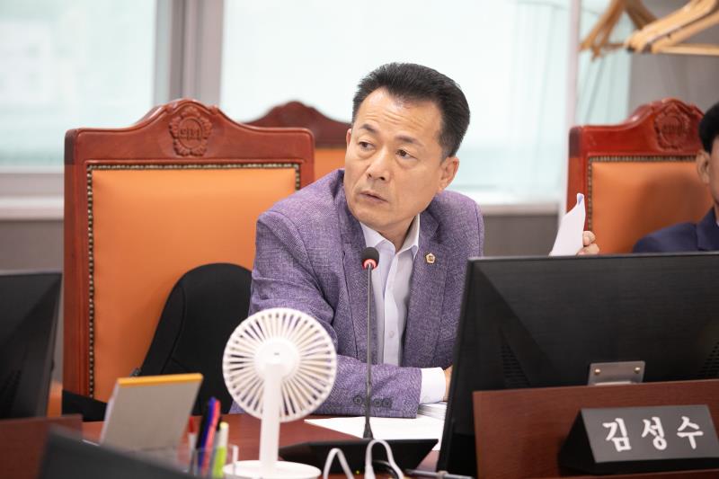 제385회 임시회 제1차 건설교통위원회 사진 8