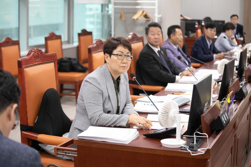 제385회 임시회 제1차 건설교통위원회_5
